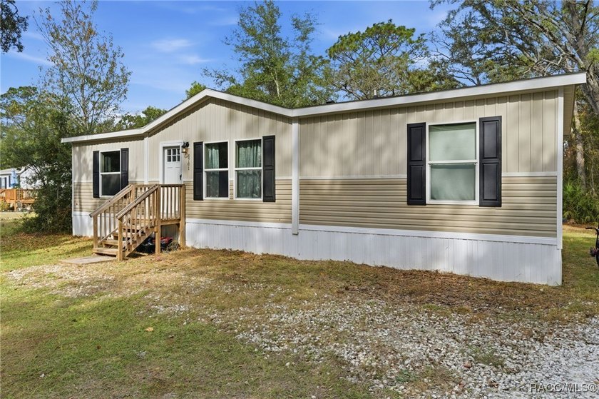 This exceptional Clayton Built residence, The De Soto, situated - photo 4