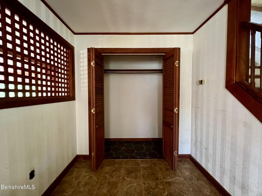 Great potential in a lovely setting. Located on a dead end, this - photo 5