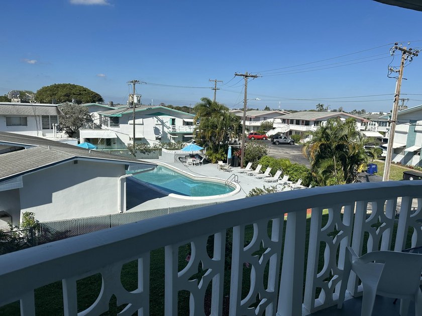 Wow, wait no more. Enjoy life in this fully updated sought-after - photo 3
