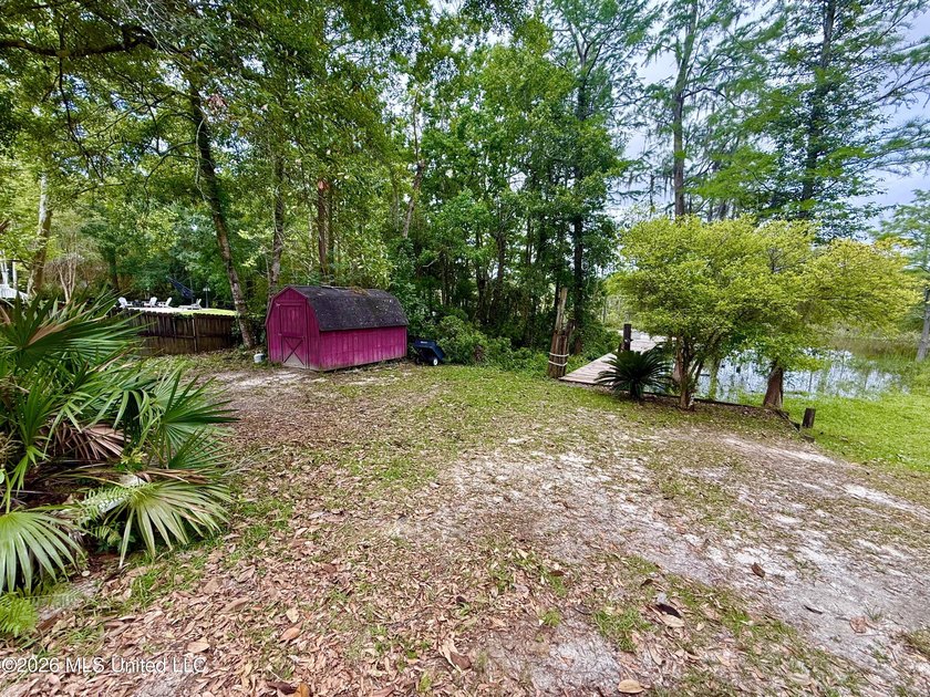 Looking for a waterfront property for your dream home? This lot - photo 5
