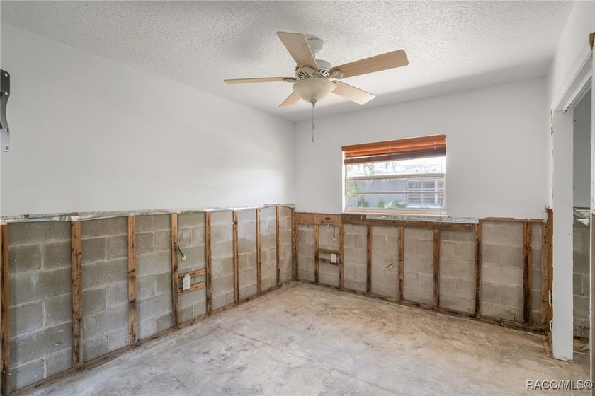 UNLEASH YOUR WATERFRONT VISION!! A Rare Opportunity Near the - photo 11