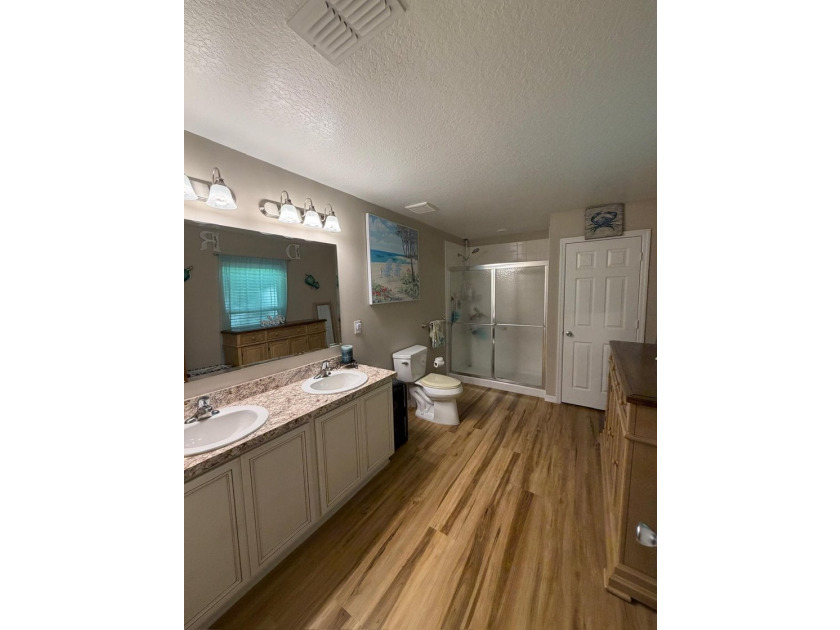 Welcome to this charming 3-bedroom, 2-bathroom home located in - photo 12