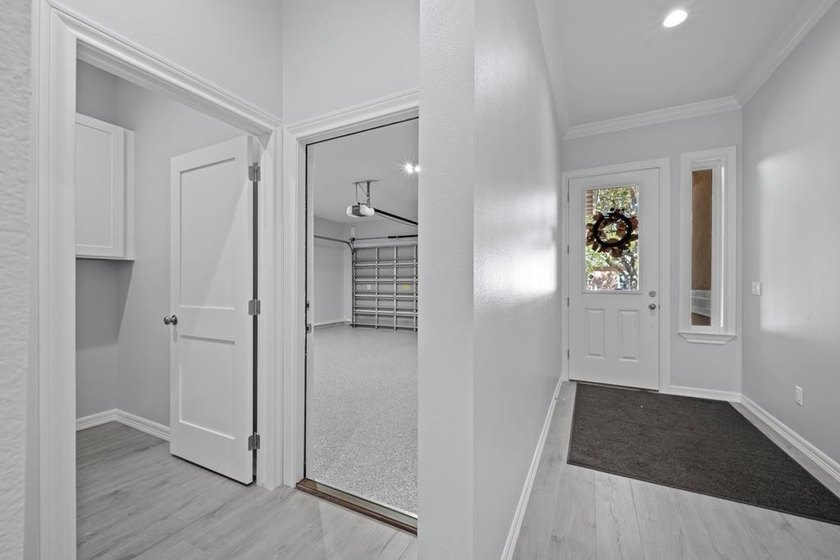 Beautiful new 3/2/2 home in secluded St. Andrews Place, nestled - photo 4