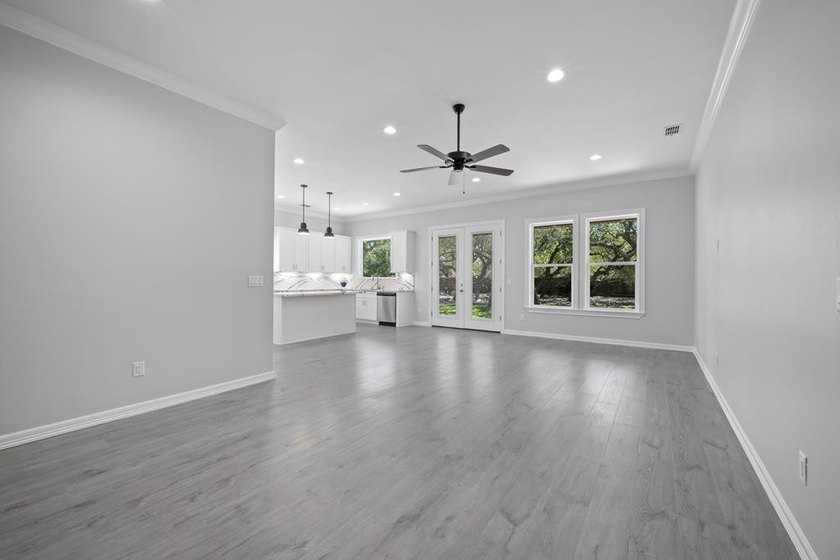 Beautiful new 3/2/2 home in secluded St. Andrews Place, nestled - photo 5