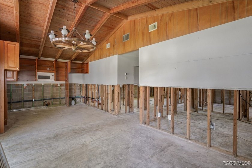 UNLEASH YOUR WATERFRONT VISION!! A Rare Opportunity Near the - photo 16