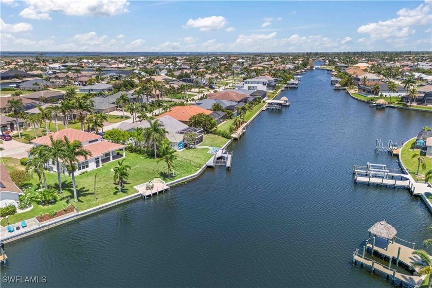 Gulf-access canal frontage - Brand-new pool &amp; spa - Dual-zone - photo 7