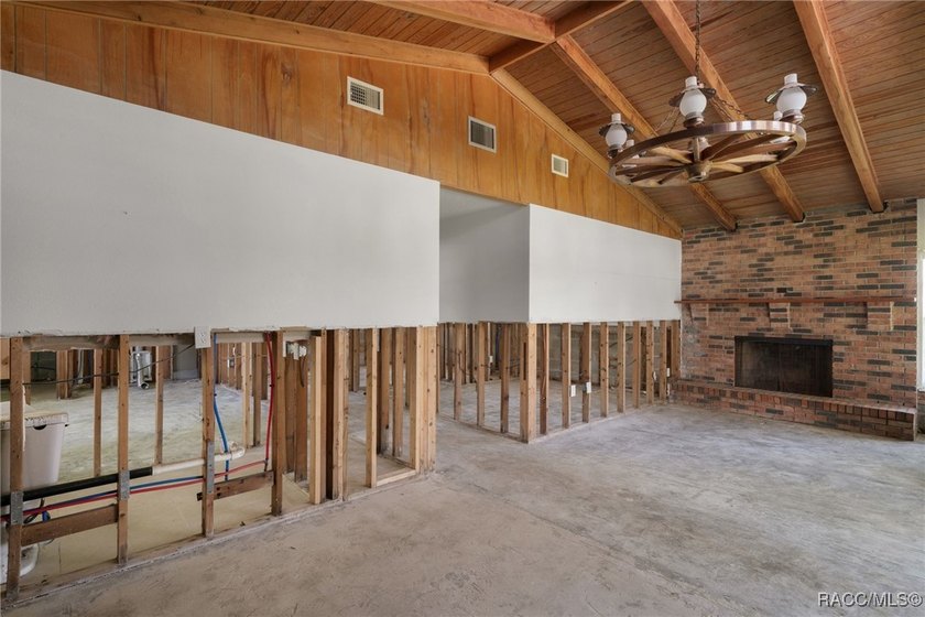 UNLEASH YOUR WATERFRONT VISION!! A Rare Opportunity Near the - photo 18
