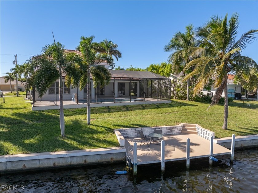Gulf-access canal frontage - Brand-new pool &amp; spa - Dual-zone - photo 9