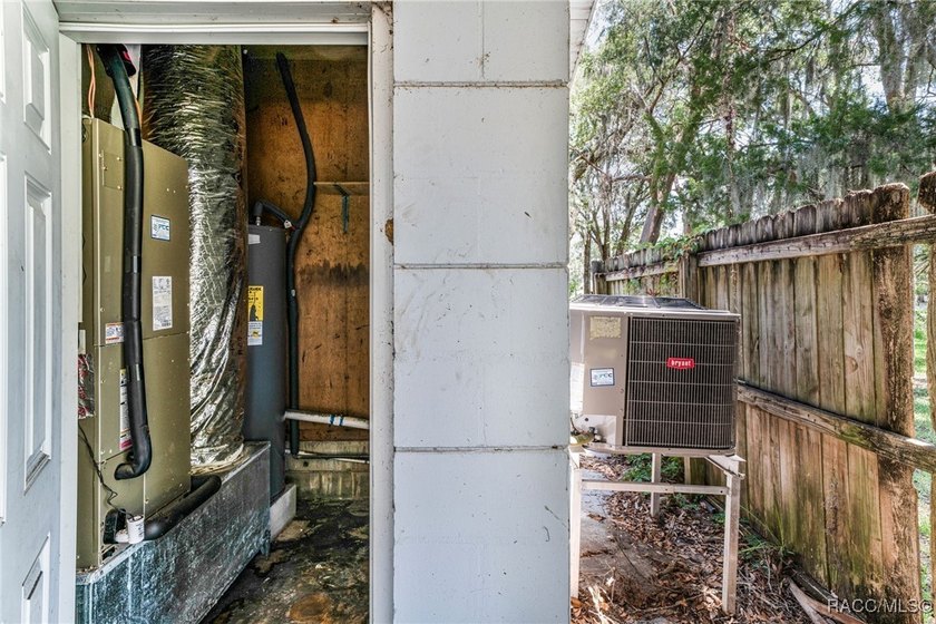UNLEASH YOUR WATERFRONT VISION!! A Rare Opportunity Near the - photo 28