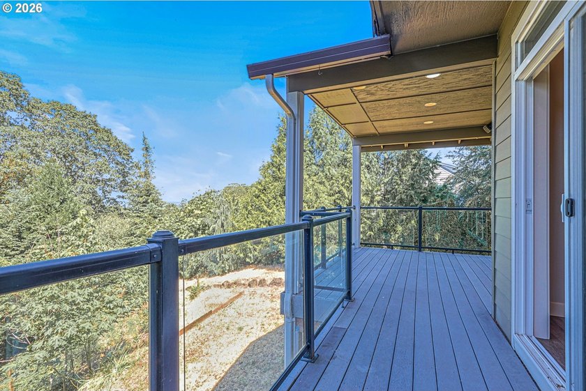 Thoughtfully designed with spacious rooms and an open, vaulted - photo 18