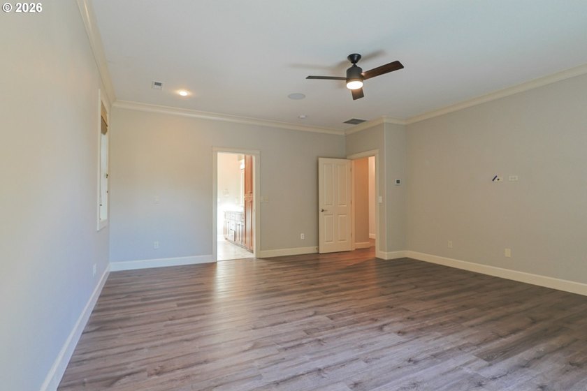 Thoughtfully designed with spacious rooms and an open, vaulted - photo 27