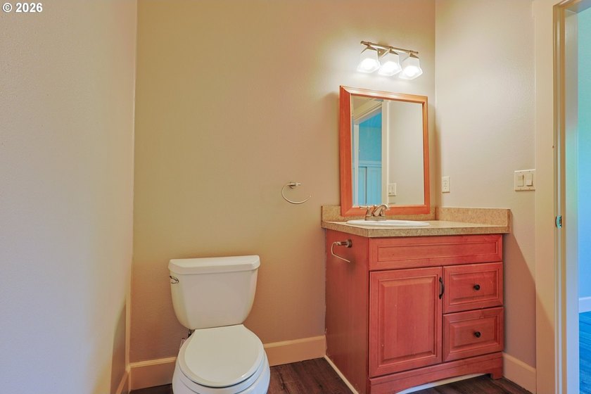 Thoughtfully designed with spacious rooms and an open, vaulted - photo 40