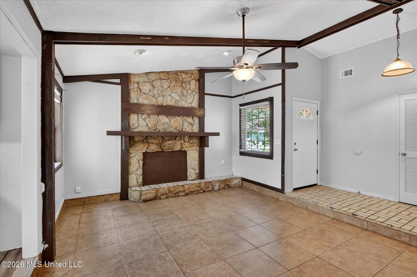 Welcome to Westgate!! Schedule your time to see this 4bed 2bth - photo 10
