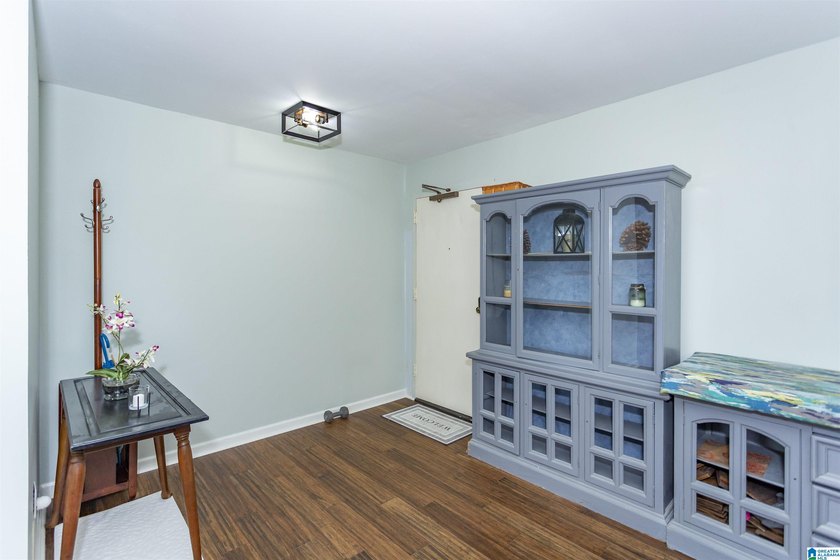 Spacious 2BR/2BA condo with beautiful mountain views and - photo 3