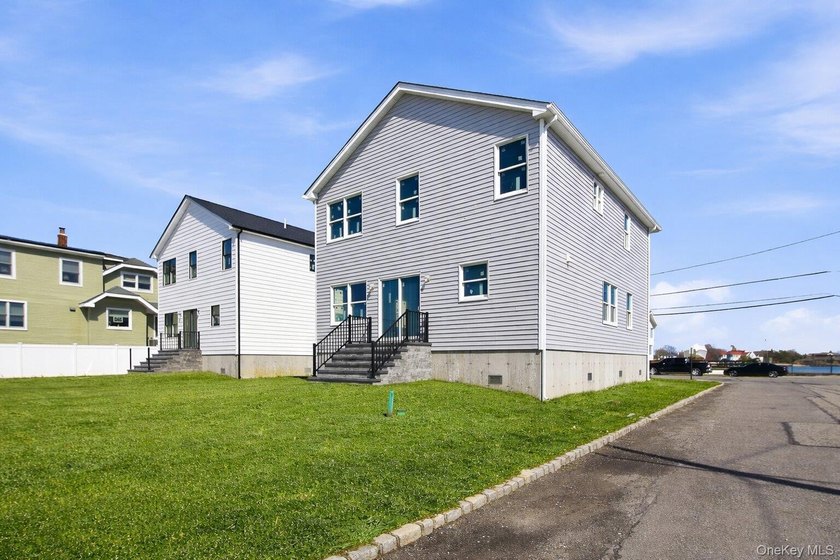New Construction Built to FEMA Codes, Amazing Bay Views! - photo 15