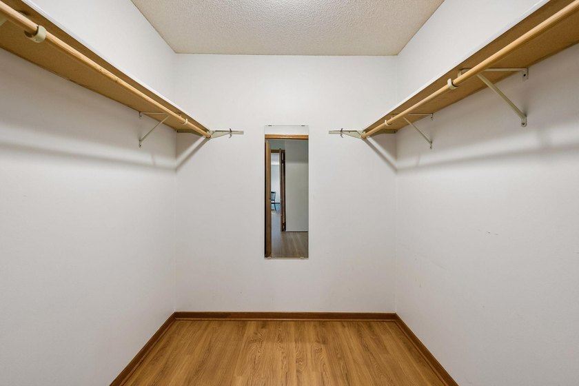 Move right into this beautifully updated condo featuring a - photo 19