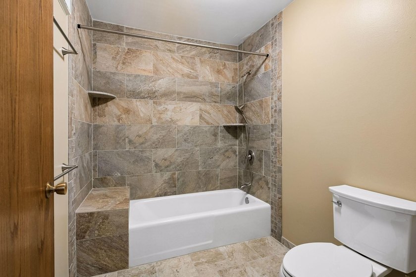 Move right into this beautifully updated condo featuring a - photo 22