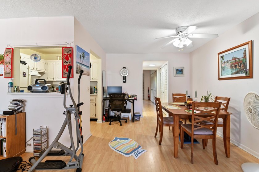 Welcome to this charming one-bedroom, one-and-a-half-bath - photo 7