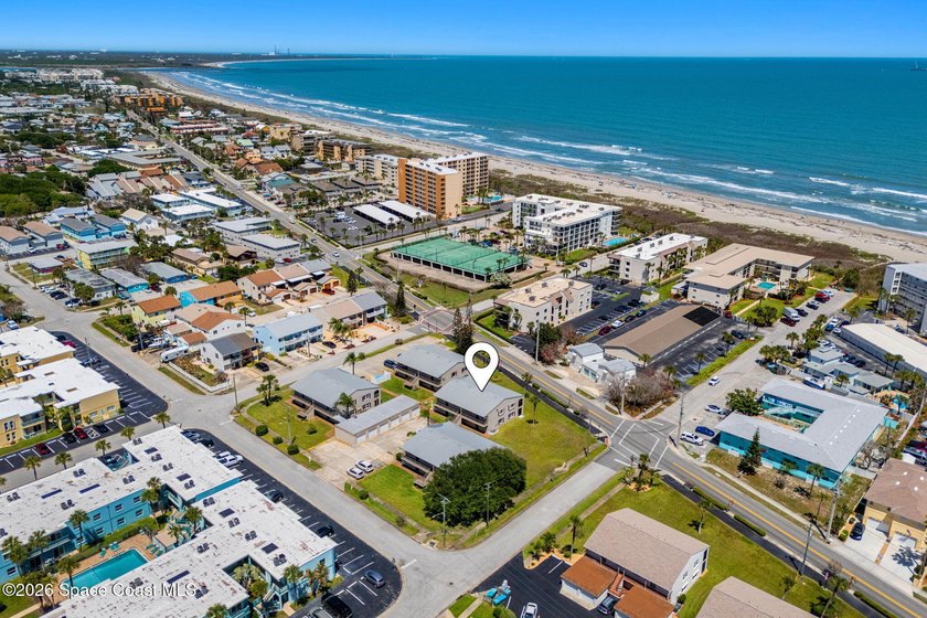 Welcome Home to Castaway Villas in Cape Canaveral! This adorable - photo 38