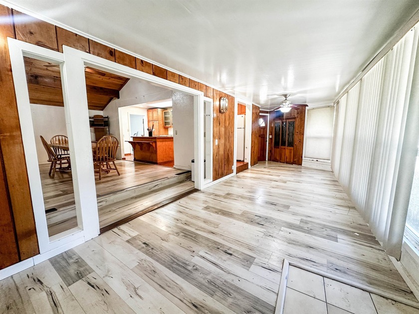 Welcome to this spacious 1,984 sq. ft. home offering comfort - photo 4