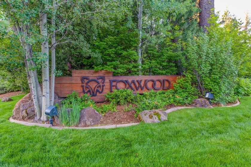 Superior nice level lot in the Foxwood Community. All utilities - photo 4