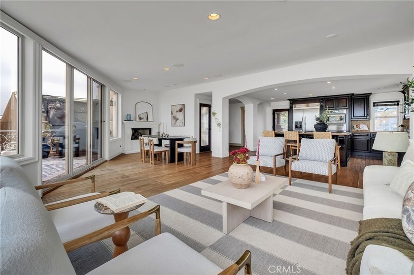 1105 Manhattan - photo 6