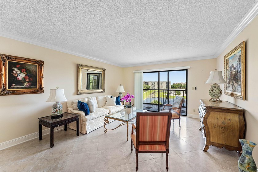 Welcome to a beautiful 2-bedroom, 2-bathroom condo located at - photo 7
