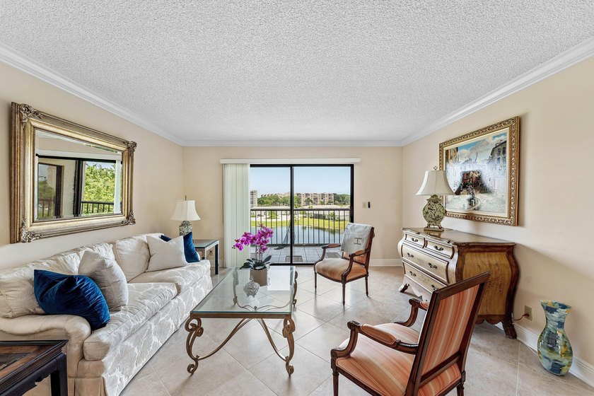 Welcome to a beautiful 2-bedroom, 2-bathroom condo located at - photo 8