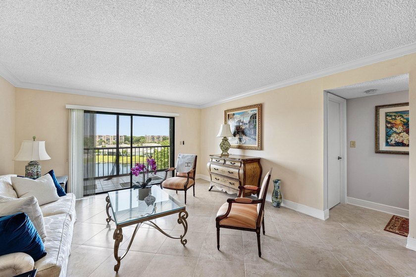 Welcome to a beautiful 2-bedroom, 2-bathroom condo located at - photo 9