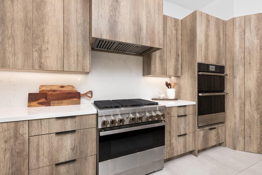 Built in 2022 and perfectly positioned in Boca Villas, this - photo 12