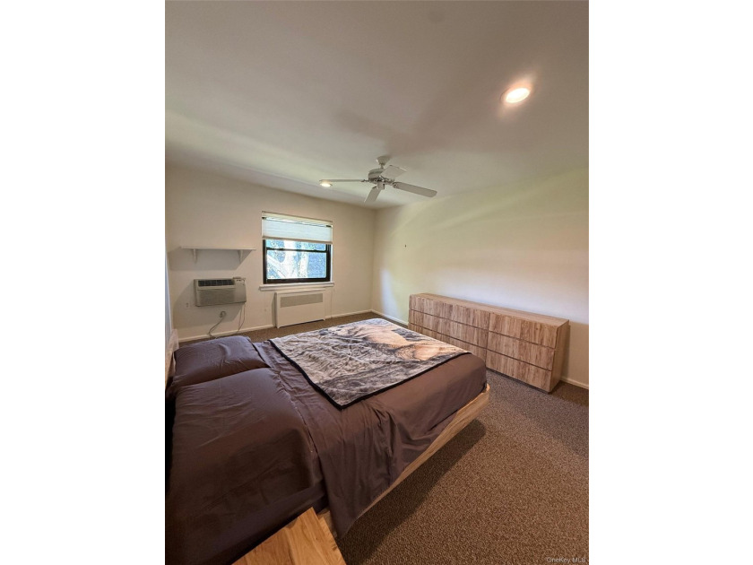 Welcome to this bright and spacious corner 2 bedroom, 2 bath - photo 20