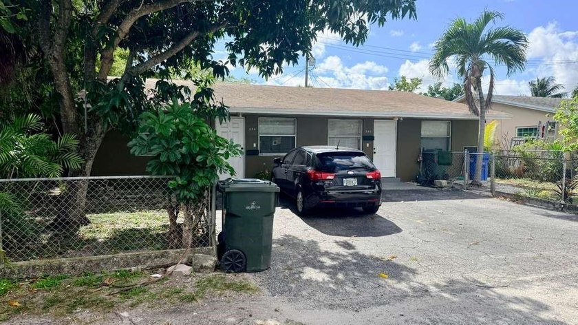 Excellent opportunity to own a well-located duplex in the heart - photo 3