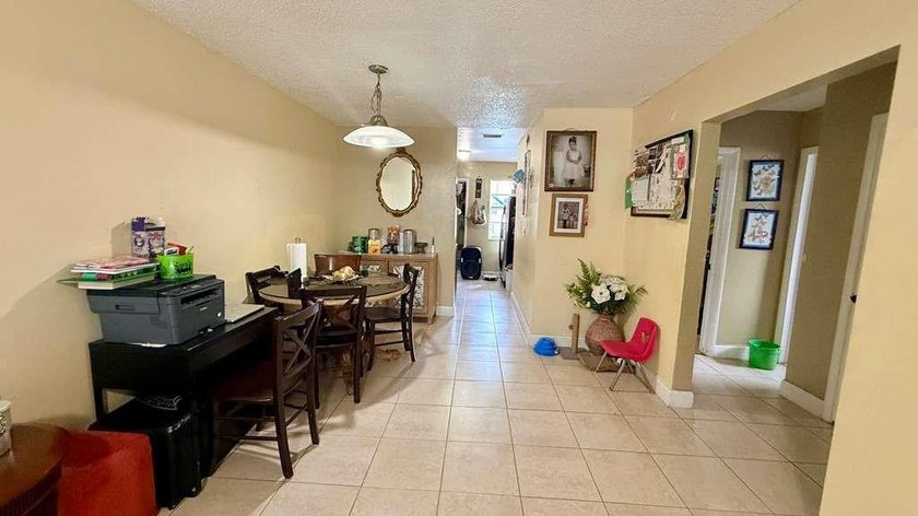 Excellent opportunity to own a well-located duplex in the heart - photo 6