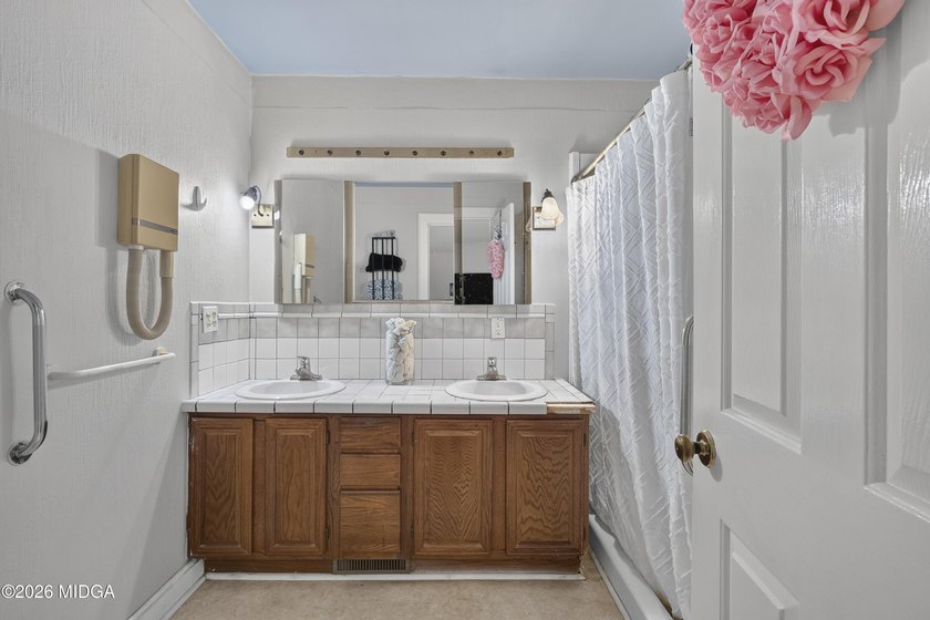 Welcome to one of Forsyth's most distinctive homes! This - photo 37