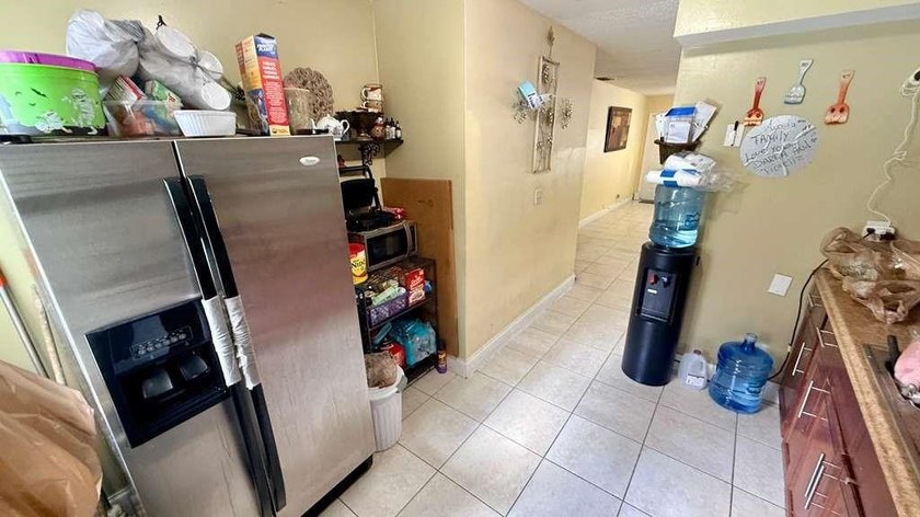 Excellent opportunity to own a well-located duplex in the heart - photo 7