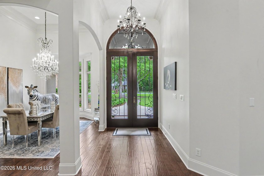 Welcome to this exquisite home in the coveted Graveline Pointe - photo 6