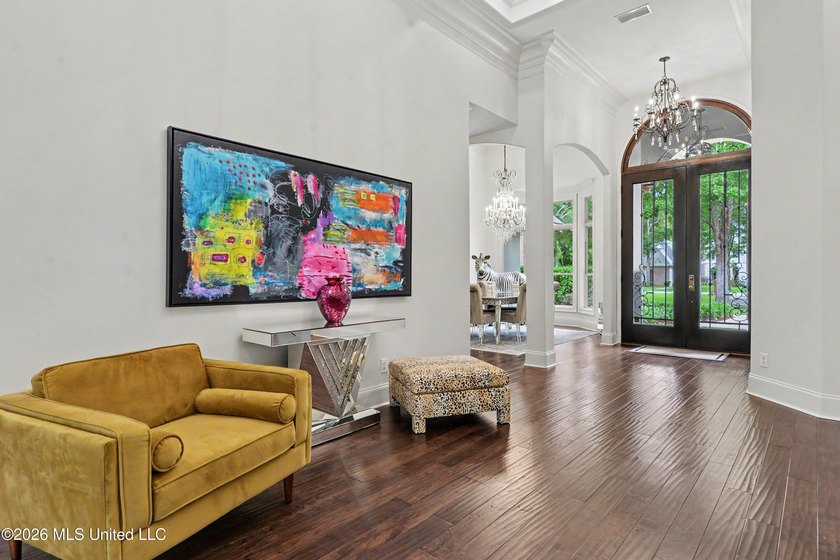 Welcome to this exquisite home in the coveted Graveline Pointe - photo 7