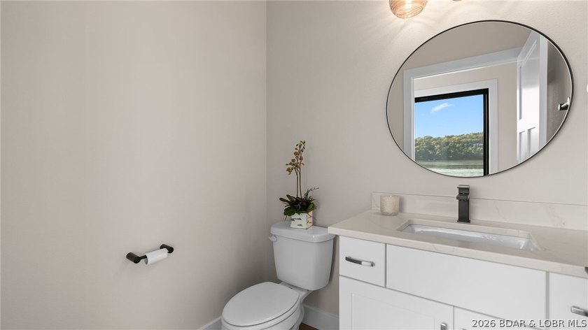 NEW CONSTRUCTION! Unobstructed lake views and luxury living - photo 15