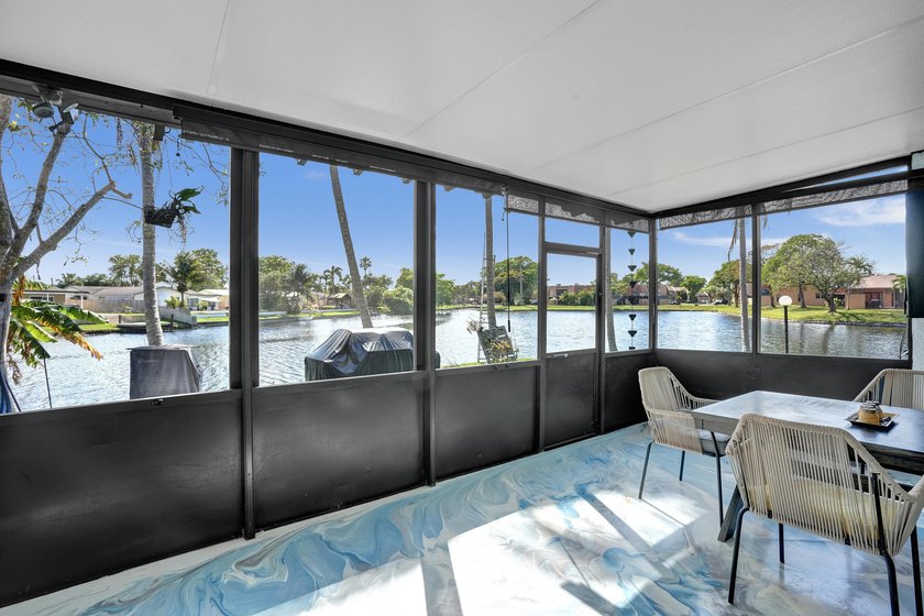 Beautifully updated 3-bedroom, 2.5-bath townhouse in a highly - photo 15