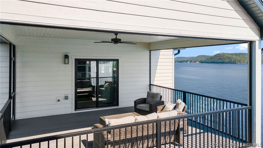 NEW CONSTRUCTION! Unobstructed lake views and luxury living - photo 19