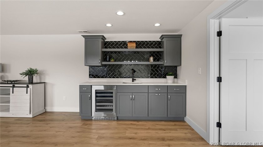 NEW CONSTRUCTION! Unobstructed lake views and luxury living - photo 29