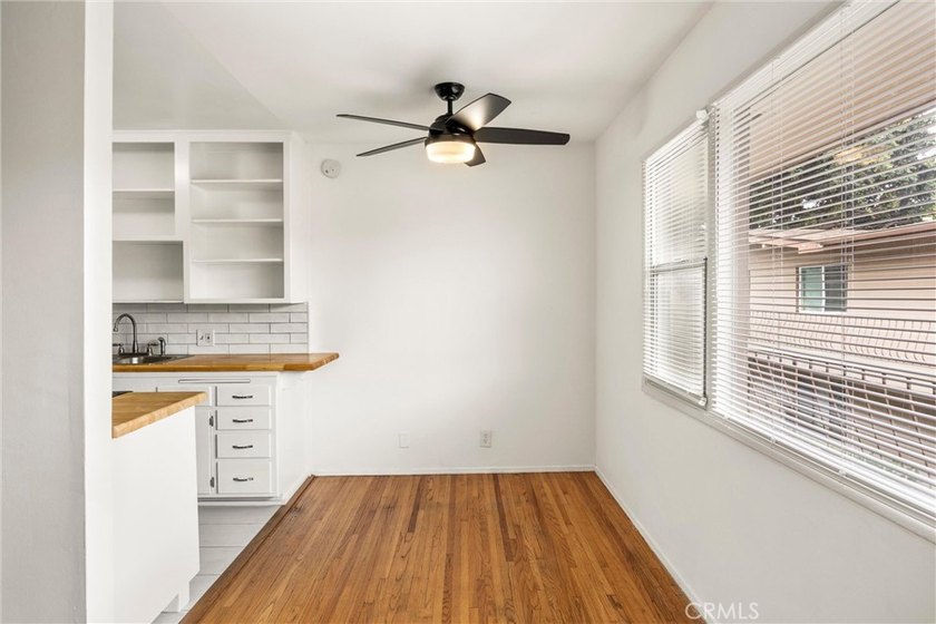 Welcome to coastal living in the heart of Long Beach! This - photo 10