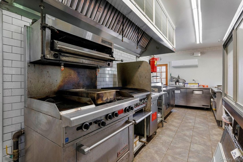 A rare opportunity to acquire and reimagine a 23.38-acre - photo 41