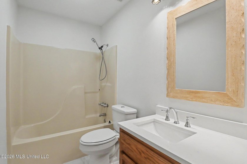 Welcome home to this beautifully updated 3-bedroom, 2-bath home - photo 11
