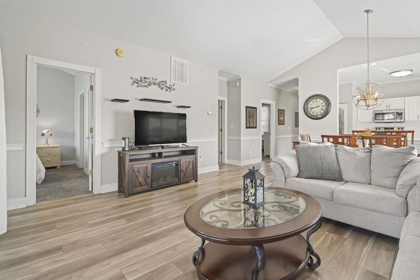 [OPEN HOUSE!! June 28th from 1-3PM] Welcome to this beautifully - photo 14