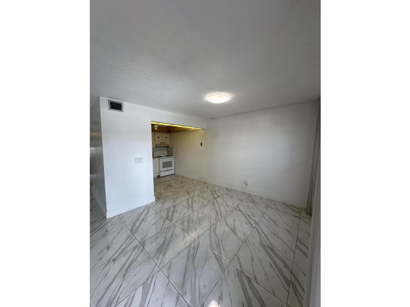 103 Greenbrier C - photo 5