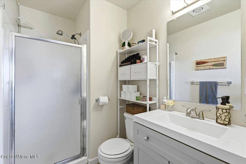 Welcome home to effortless living in this beautifully maintained - photo 15