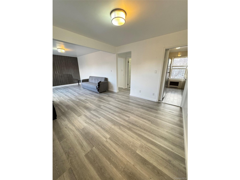 New updated bathroom 5/1/2026! Beautiful garden apartment with - photo 5