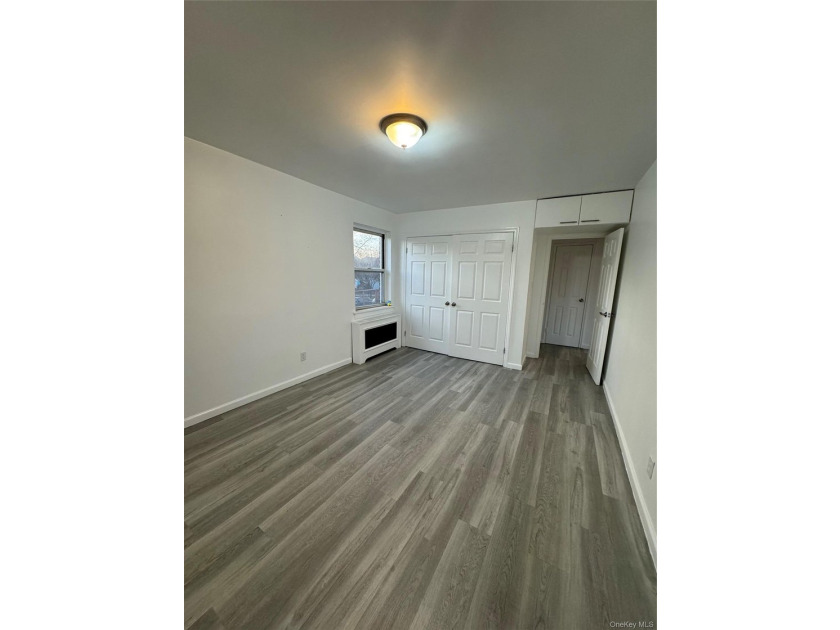 New updated bathroom 5/1/2026! Beautiful garden apartment with - photo 8