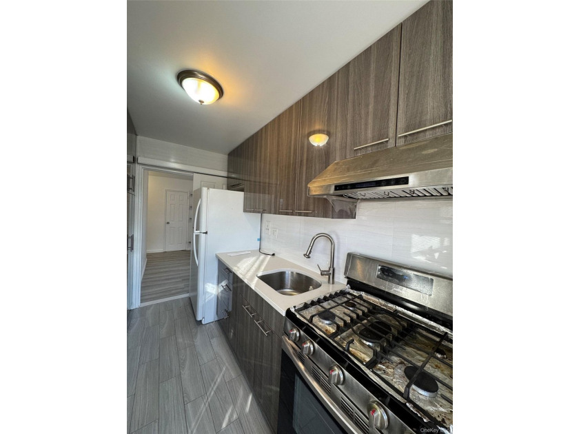 New updated bathroom 5/1/2026! Beautiful garden apartment with - photo 9